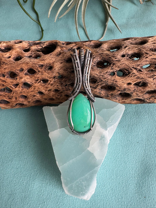 Pixie Halo Pendant || Chrysoprase