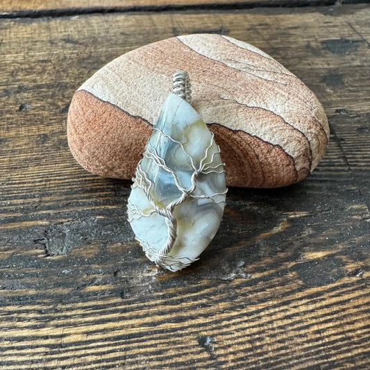 Whisperwood: The Dreamer || Seam Agate Pendant
