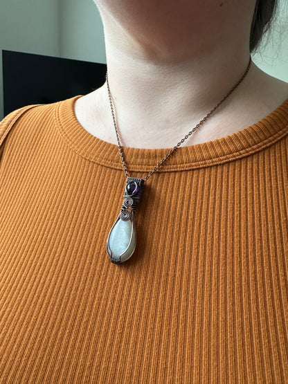 Moonlit Daydream || Gray Moonstone & Amethyst Pendant